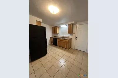 1013 Hackberry Street #B, San Marcos, TX 78666 - Photo 5