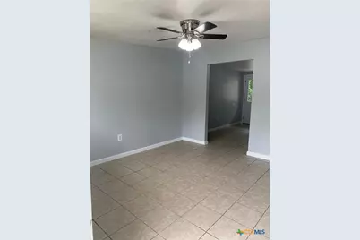 1015 Hackberry Street #B, San Marcos, TX 78666 - Photo 3