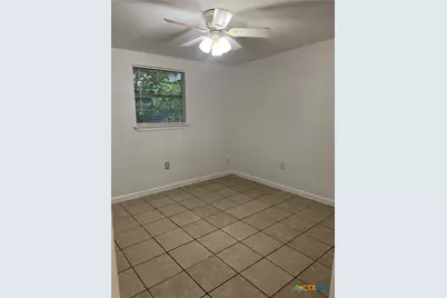 1013 Hackberry Street #B, San Marcos, TX 78666 - Photo 9
