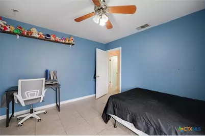 103 Thompson Street, Luling, TX 78648 - Photo 15