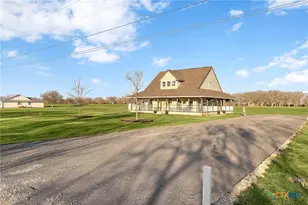 227 Ski Plex Dr, Seguin, TX 78155 - Photo 47