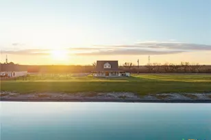 227 Ski Plex Dr, Seguin, TX 78155 - Photo 5