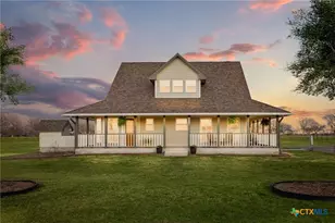 227 Ski Plex Dr, Seguin, TX 78155 - Photo 1