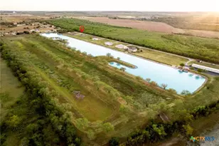 227 Ski Plex Dr, Seguin, TX 78155 - Photo 3