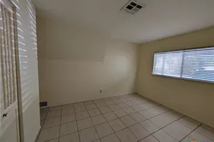 164 S Union Ave, New Braunfels, TX 78130 - Photo 11