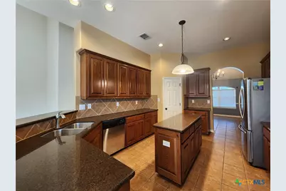 803 Lodge Creek, New Braunfels, TX 78132 - Photo 7