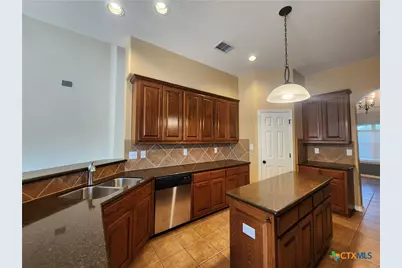 803 Lodge Creek, New Braunfels, TX 78132 - Photo 9