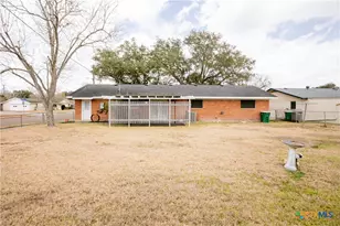 101 Avalon Dr, Victoria, TX 77901 - Photo 31
