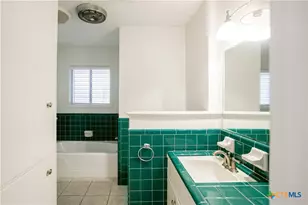 101 Avalon Dr, Victoria, TX 77901 - Photo 23