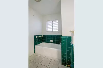 101 Avalon Drive, Victoria, TX 77901 - Photo 25