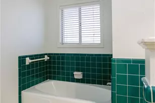 101 Avalon Dr, Victoria, TX 77901 - Photo 25