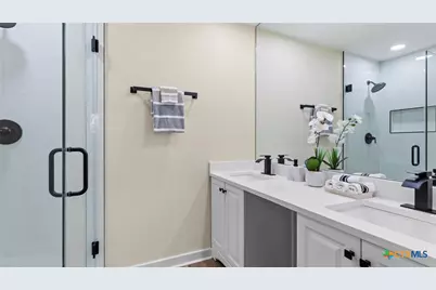 300 Ridge Crest Drive, Seguin, TX 78155 - Photo 17