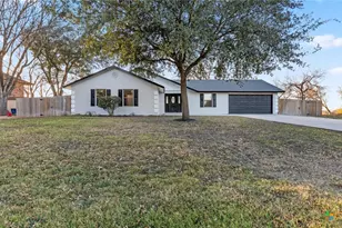 300 Ridge Crest Dr, Seguin, TX 78155 - Photo 23