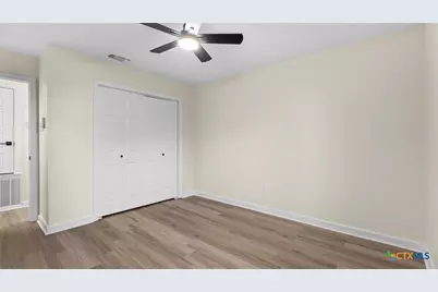 300 Ridge Crest Drive, Seguin, TX 78155 - Photo 11