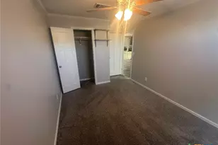 908 Henry St, Cuero, TX 77954 - Photo 9