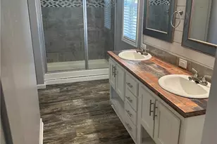 908 Henry St, Cuero, TX 77954 - Photo 15