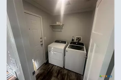 908 Henry Street, Cuero, TX 77954 - Photo 7