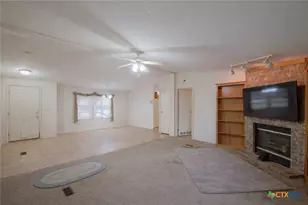413 Coletoville Rd, Victoria, TX 77905 - Photo 7