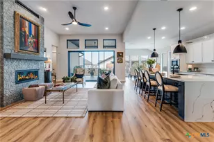 1920 Bighorn Trl, New Braunfels, TX 78132 - Photo 5