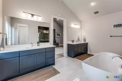 1920 Bighorn Trail, New Braunfels, TX 78132 - Photo 17