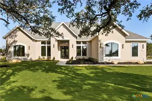 611 Parkview Pl, Canyon Lake, TX 78133 - Photo 1