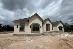 611 Parkview Pl, Canyon Lake, TX 78133 - Photo 3