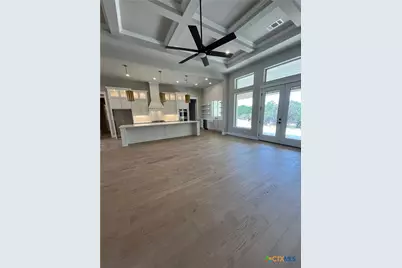 611 Parkview Place, Canyon Lake, TX 78133 - Photo 3
