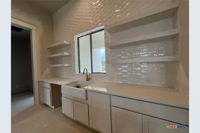 611 Parkview Place, Canyon Lake, TX 78133 - Photo 5