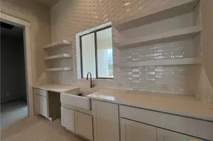 611 Parkview Pl, Canyon Lake, TX 78133 - Photo 5