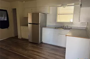 904 Houston St, Killeen, TX 76541 - Photo 11