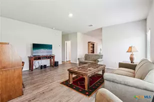 3605 McCrae Xing, San Antonio, TX 78264 - Photo 5