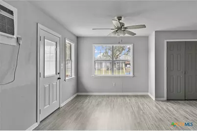 1009 Fulton Street, Edna, TX 77957 - Photo 15