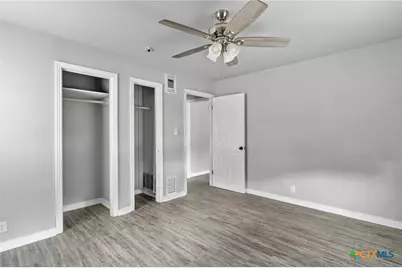 1009 Fulton Street, Edna, TX 77957 - Photo 17