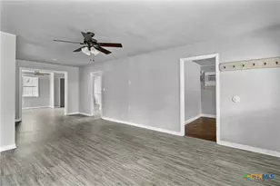 1009 Fulton St, Edna, TX 77957 - Photo 7