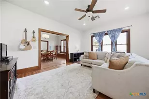 306 Avenue E, Shiner, TX 77984 - Photo 5