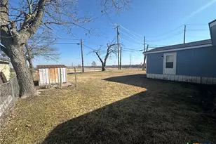 421 S 32nd St, Temple, TX 76501 - Photo 15