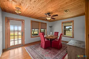 1067 N Cr 307, Port Lavaca, TX 77979 - Photo 19