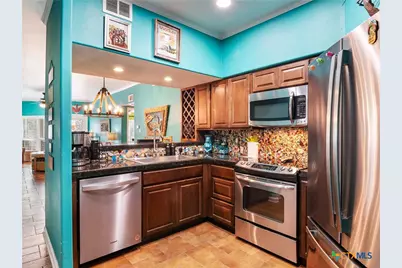 401 W Lincoln Street #A208, New Braunfels, TX 78130 - Photo 5