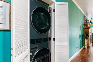 401 W Lincoln St, New Braunfels, TX 78130 - Photo 3