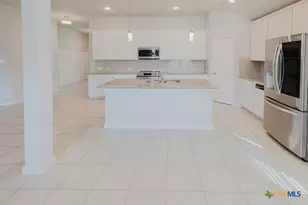 632 Ridge Meadow Dr, New Braunfels, TX 78130 - Photo 7