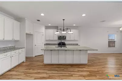 162 Lost Maples Way, Marion, TX 78124 - Photo 5