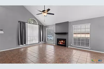 1020 Drayton, Schertz, TX 78154 - Photo 5