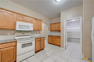 5812 Durango Dr, Killeen, TX 76542 - Photo 9