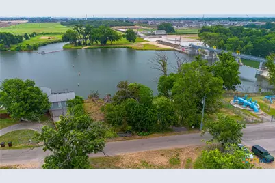 829 Lakeside Pass, New Braunfels, TX 78130 - Photo 17