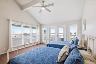 520 S 15th St, Port O'Connor, TX 77982 - Photo 25