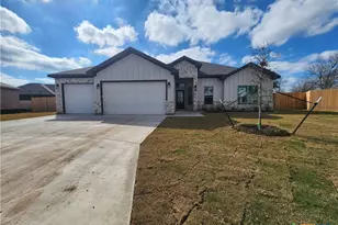 819 Eagle Cross Cv, Salado, TX 76571 - Photo 1