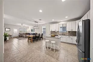 610 Ridgehorn Dr, New Braunfels, TX 78130 - Photo 9