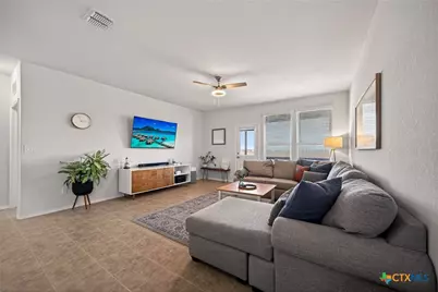 610 Ridgehorn Drive, New Braunfels, TX 78130 - Photo 5