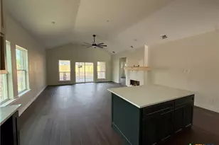 312 Mitchell St, Belton, TX 76513 - Photo 3