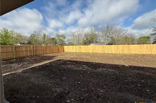 312 Mitchell St, Belton, TX 76513 - Photo 9